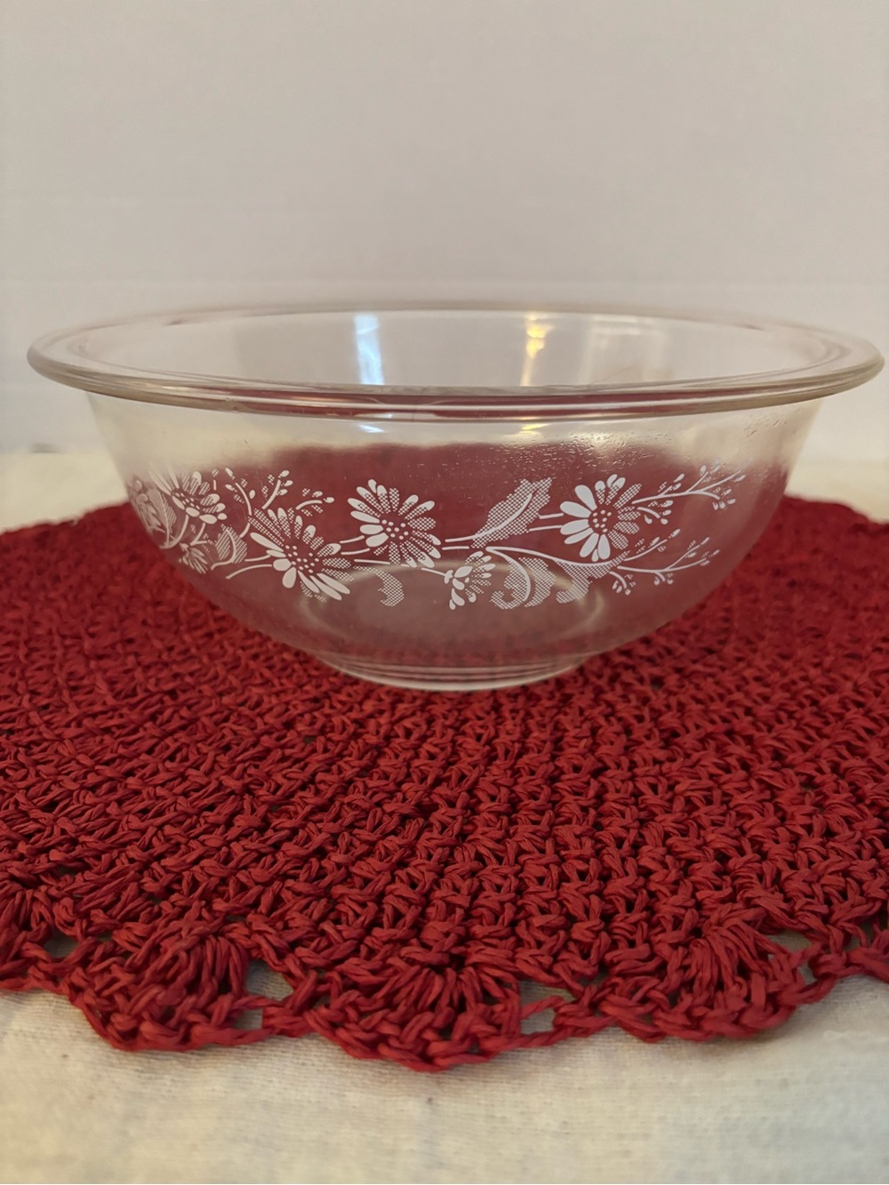Pyrex Glass Floral Mixing Bowl - ‘Colonial Mist’